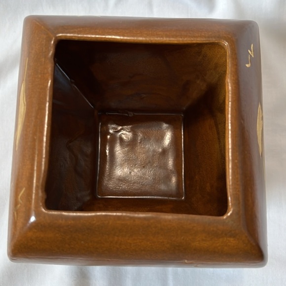 Vintage 1958 Ceramic Urn with Painted Gold Bonsai Trees - Picture 6 of 11